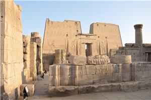 25 EGIPAT-KRSTARENJE NILOM I KAIRO
